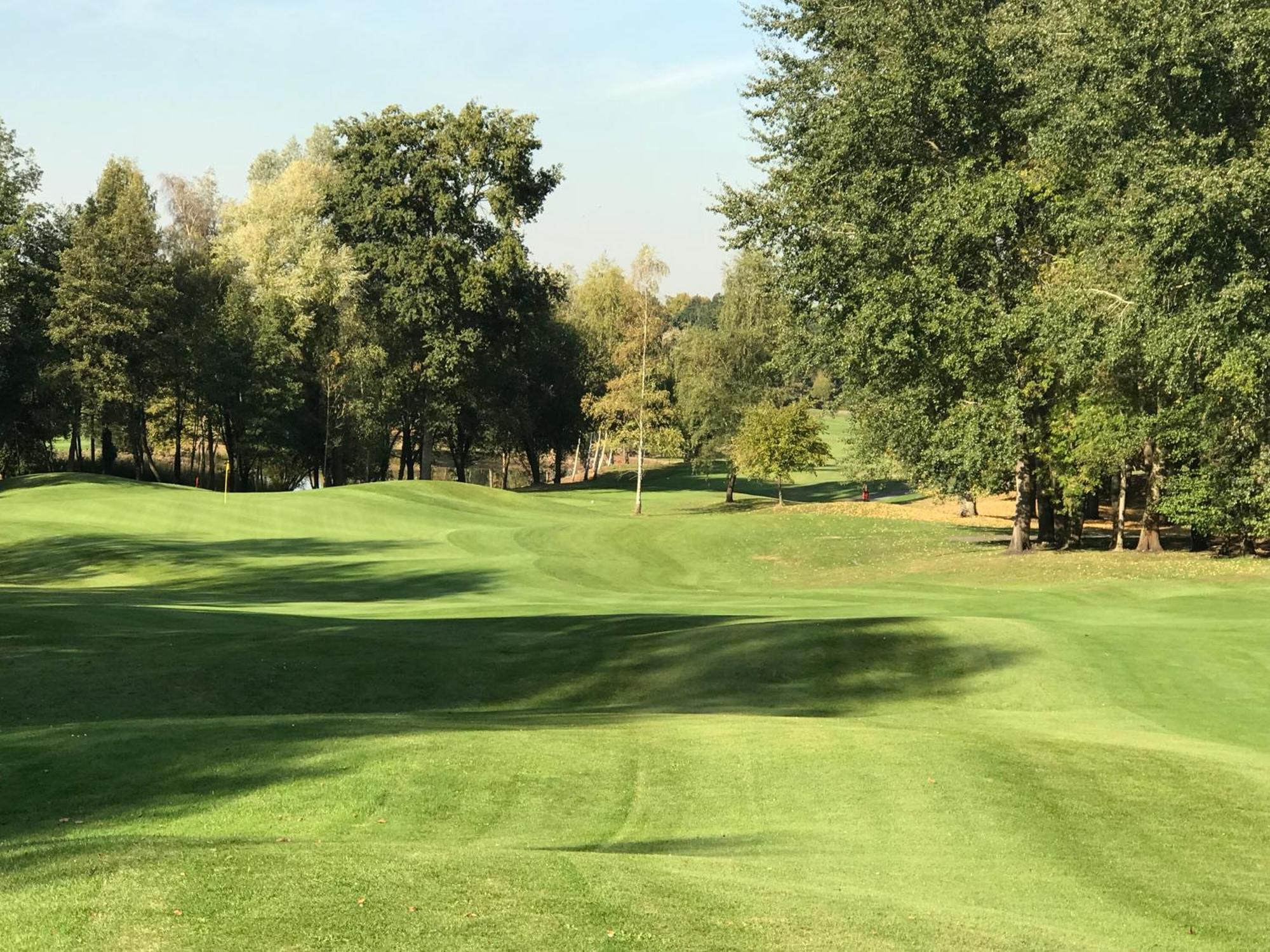Le Domaine Des Vanneaux Golf Et Spa Mgallery Л'Іль-Адам Екстер'єр фото