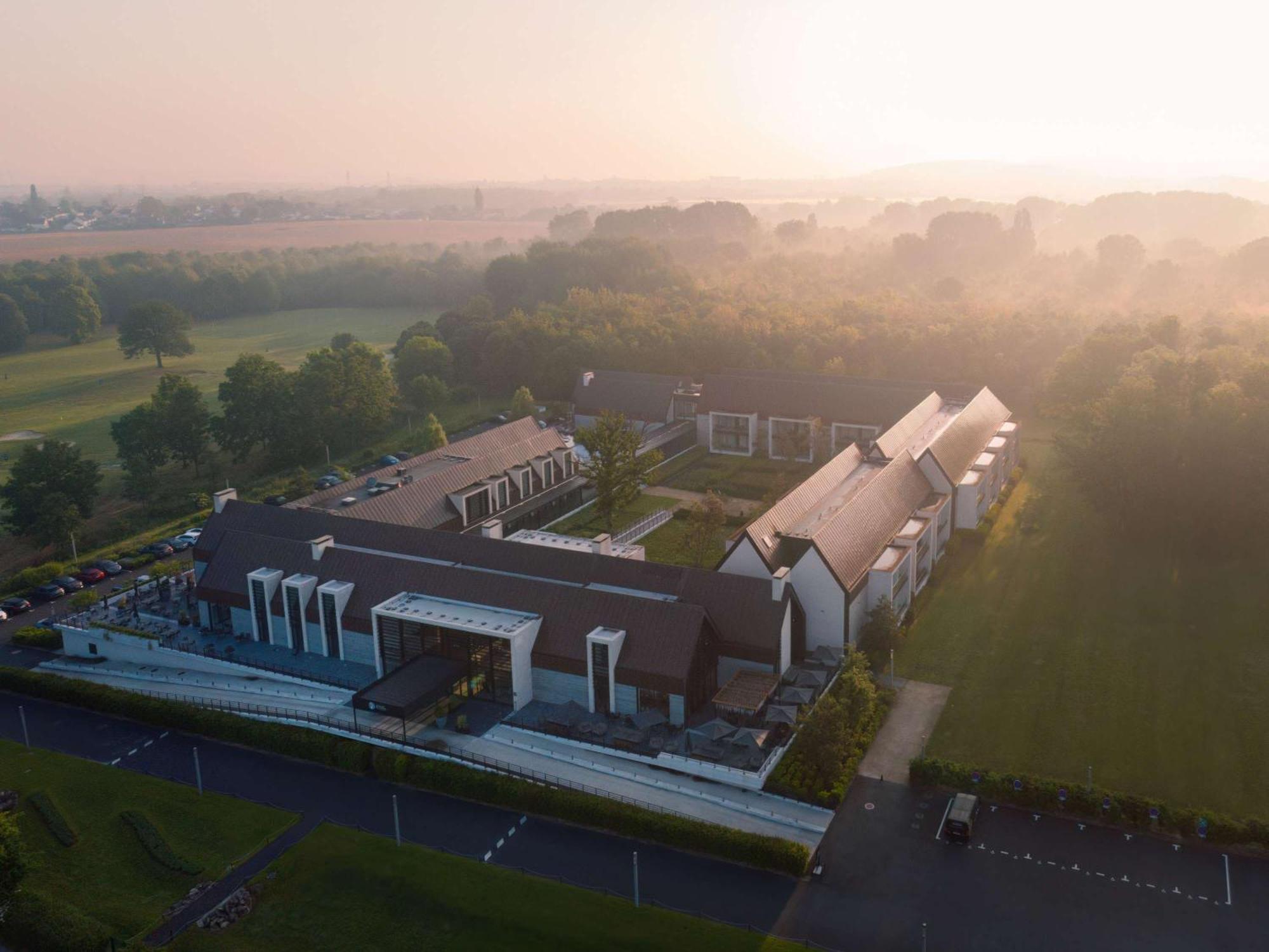Le Domaine Des Vanneaux Golf Et Spa Mgallery Л'Іль-Адам Екстер'єр фото